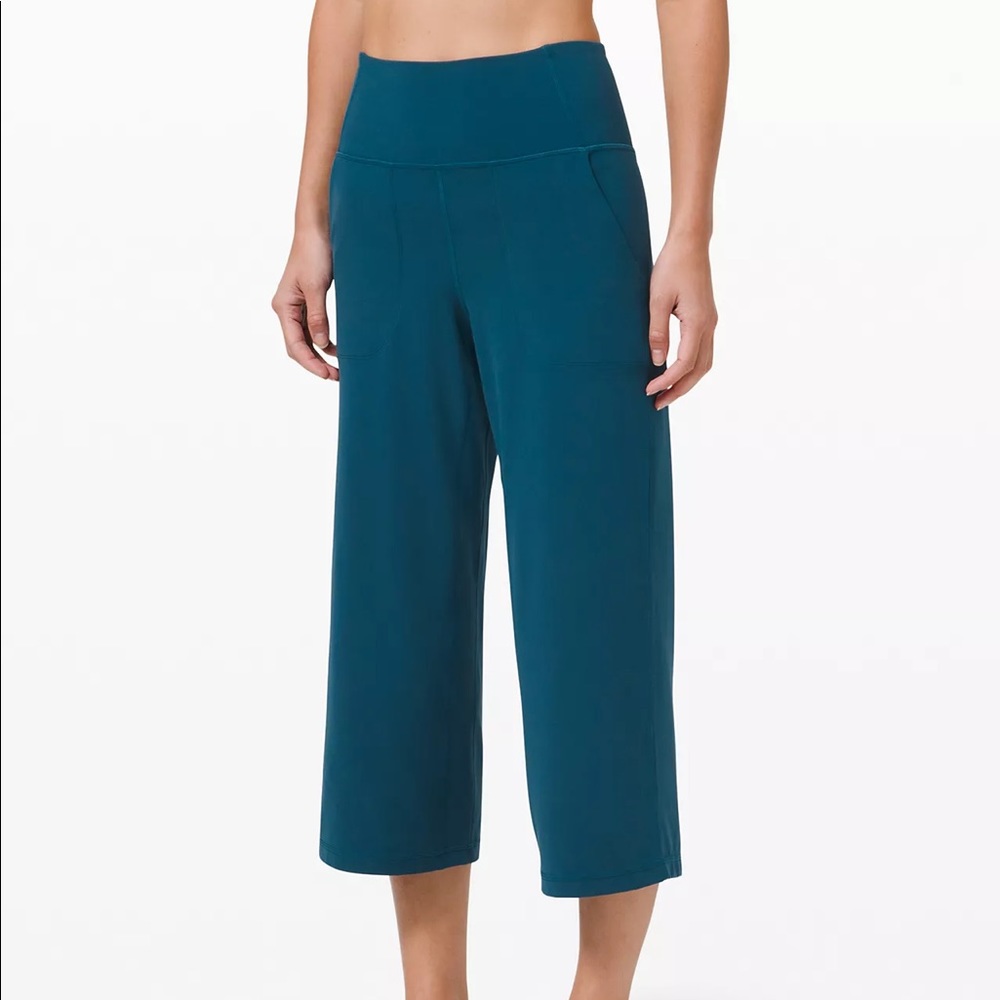 NWT Lululemon Align™ Wide Leg Crop 23" Sz 0 & size 2 Blue Borealis